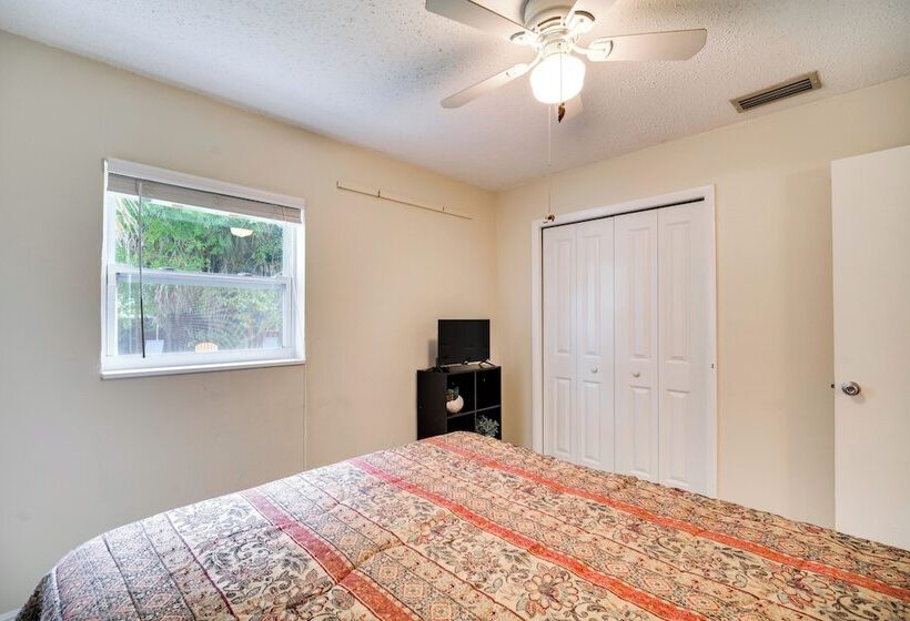 Fort Pierce Home W/ Fenced Yard, Near Beaches