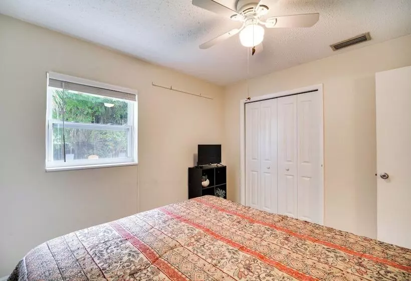 Fort Pierce Home W/ Fenced Yard, Near Beaches