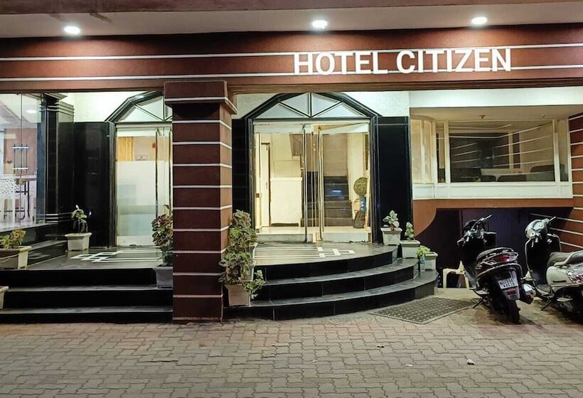 בית מלון כפרי Citizen Surat