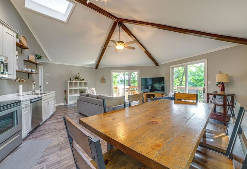 Dock & Deck At Kentucky Lake Family Retreat!