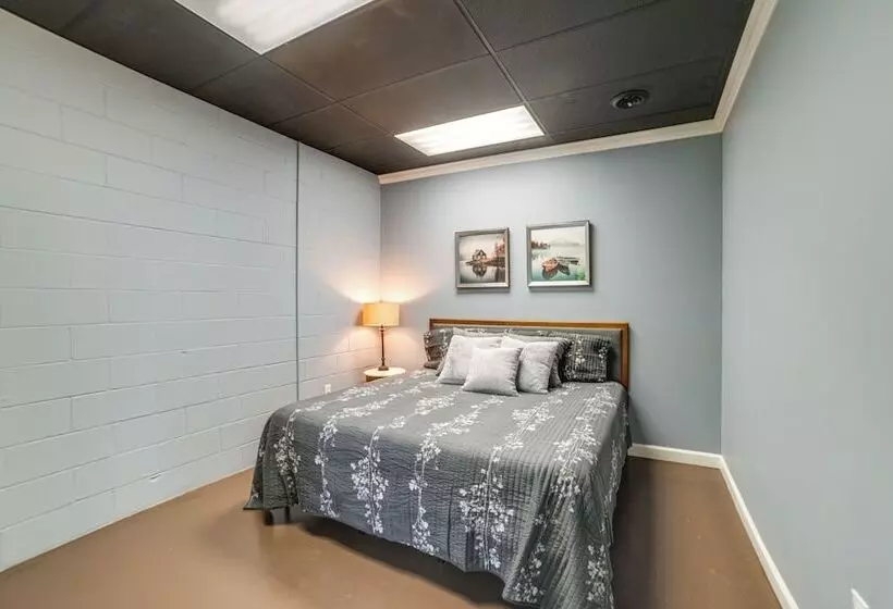 Dock & Deck At Kentucky Lake Family Retreat!