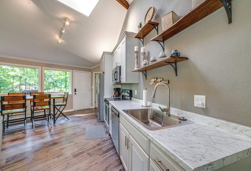 Dock & Deck At Kentucky Lake Family Retreat!