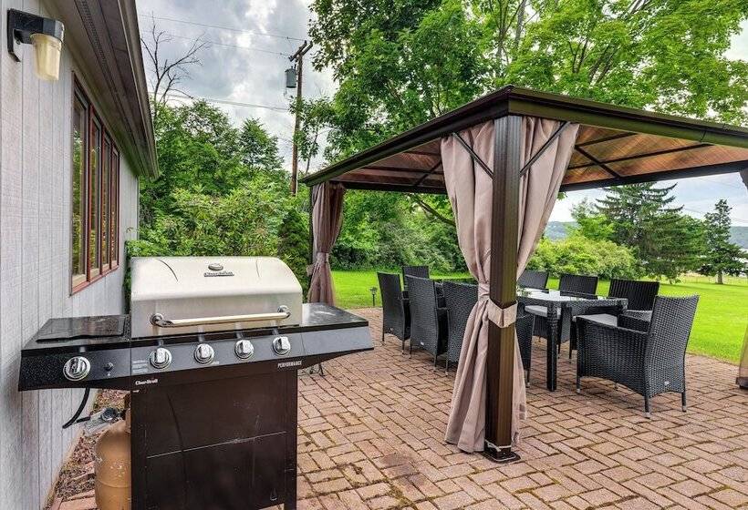 Keuka Lake Cabin W/ Boat Dock Access & Fire Pit!