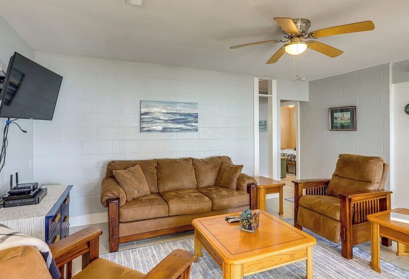 Middle Bass Island Cottage W/ Grills & Fire Pit