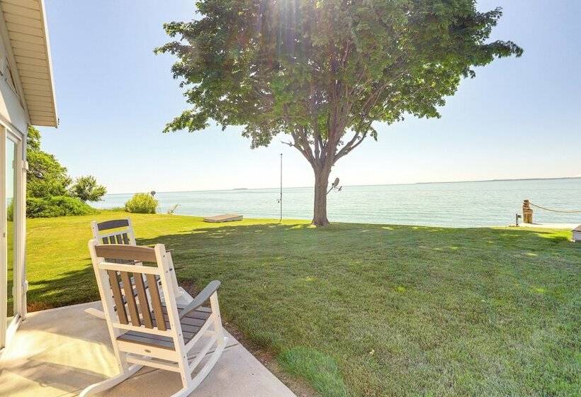 Middle Bass Island Cottage W/ Grills & Fire Pit