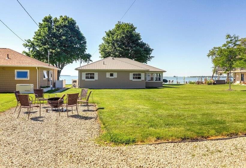 Middle Bass Island Cottage W/ Grills & Fire Pit