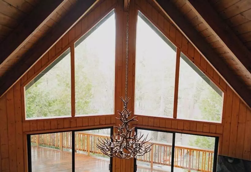 Newly Remodeled Luxury Cabin