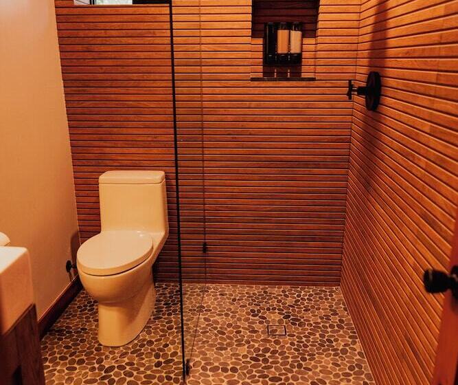 Newly Remodeled Luxury Cabin