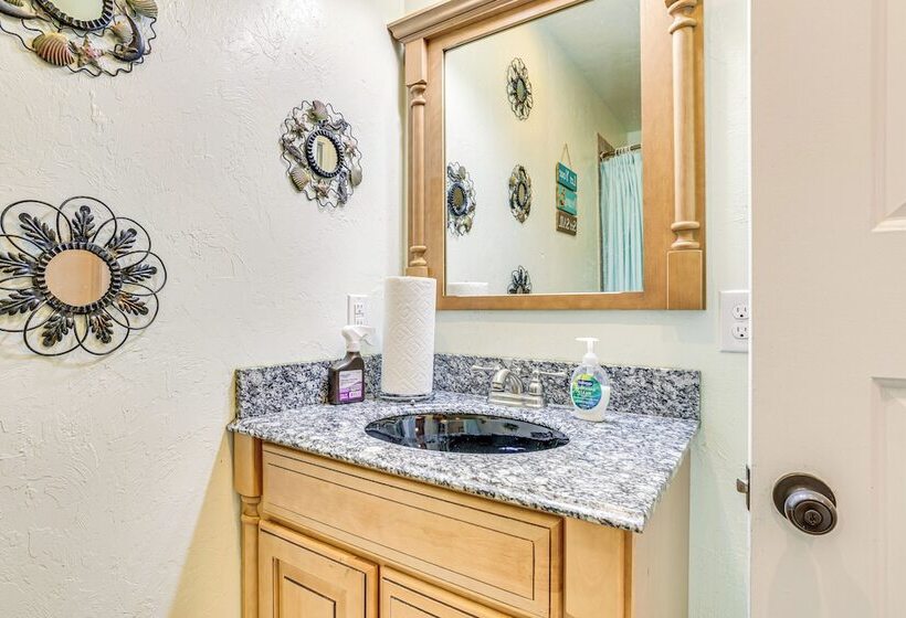 Pet Friendly Oklahoma City Home W/ Fenced Yard