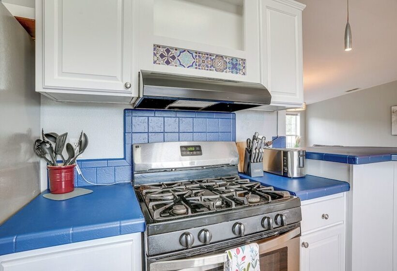 Pet Friendly Virginia Cabin: 3 Mi To Luray Caverns