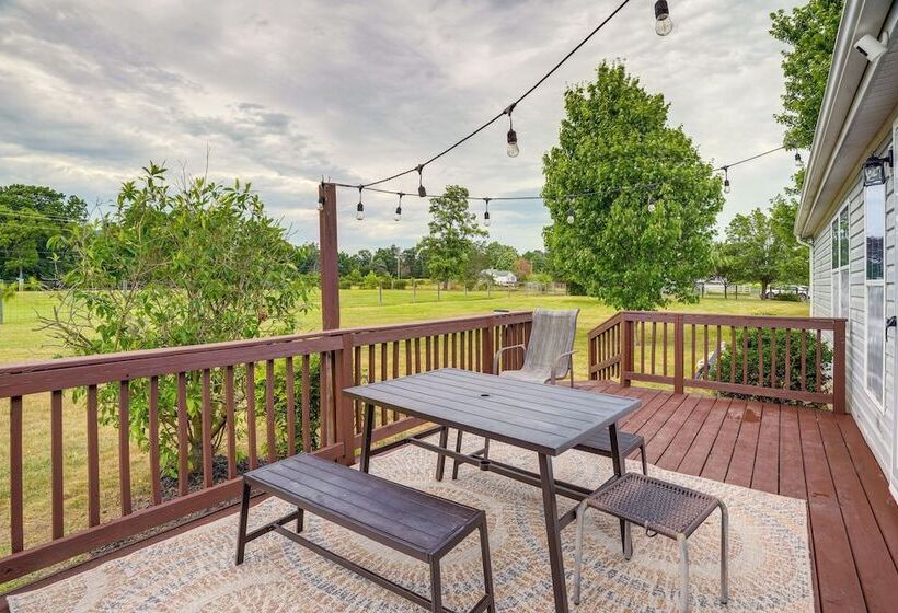 Pet Friendly Virginia Cabin: 3 Mi To Luray Caverns