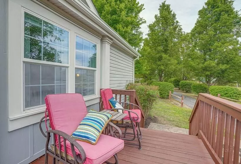 Pet Friendly Virginia Cabin: 3 Mi To Luray Caverns