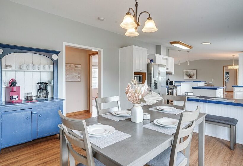 Pet Friendly Virginia Cabin: 3 Mi To Luray Caverns