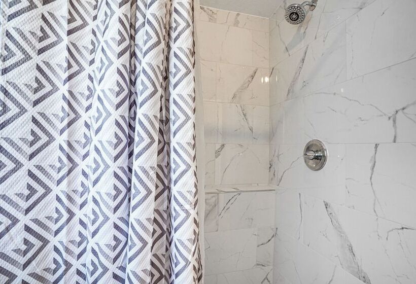 Pet Friendly Virginia Cabin: 3 Mi To Luray Caverns