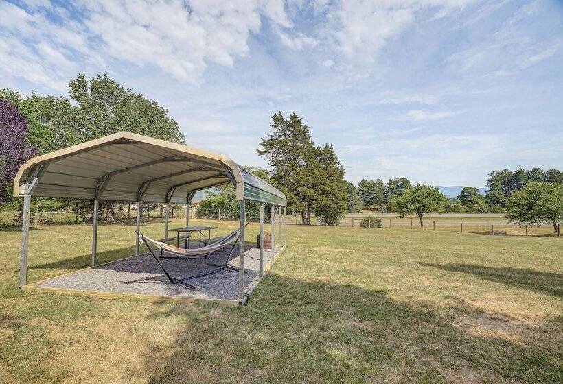 Pet Friendly Virginia Cabin: 3 Mi To Luray Caverns