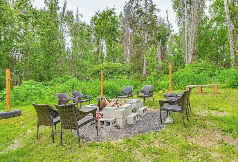 Sterling Home W/ Patio, Bbq Grill & Fire Pit!