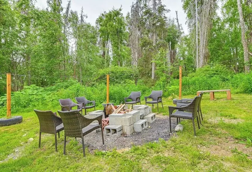 Sterling Home W/ Patio, Bbq Grill & Fire Pit!