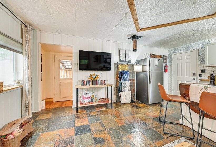 Sterling Home W/ Patio, Bbq Grill & Fire Pit!