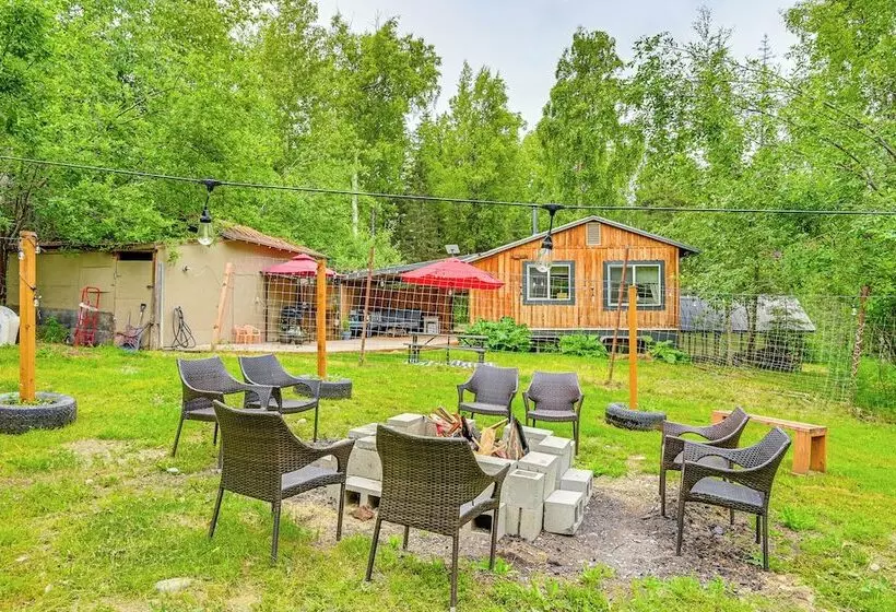 Sterling Home W/ Patio, Bbq Grill & Fire Pit!