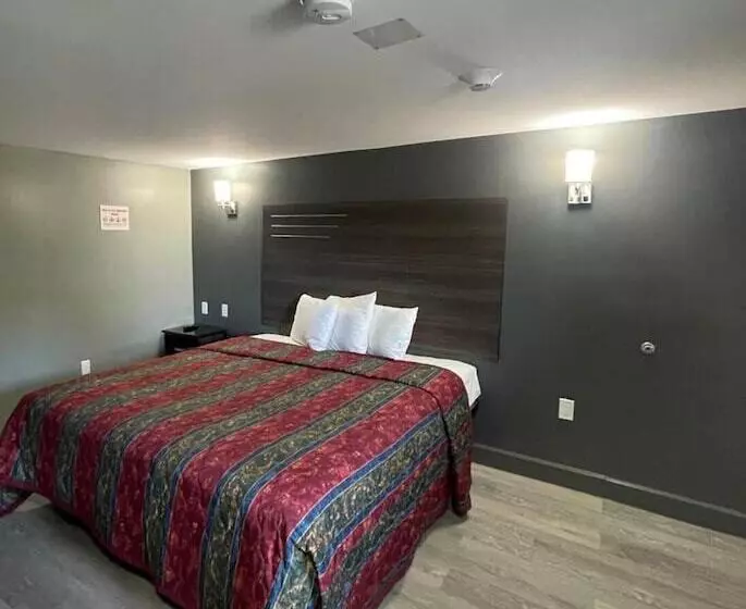 Travelers Rest Motel