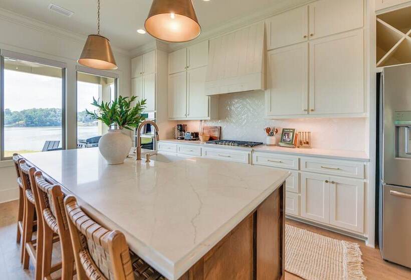 Waterfront Alexander City Home W/ Private Dock!