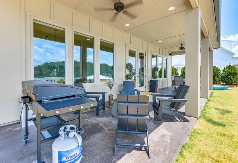 Waterfront Alexander City Home W/ Private Dock!