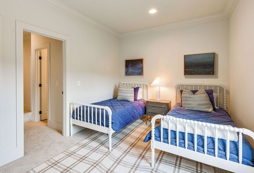 Waterfront Alexander City Home W/ Private Dock!