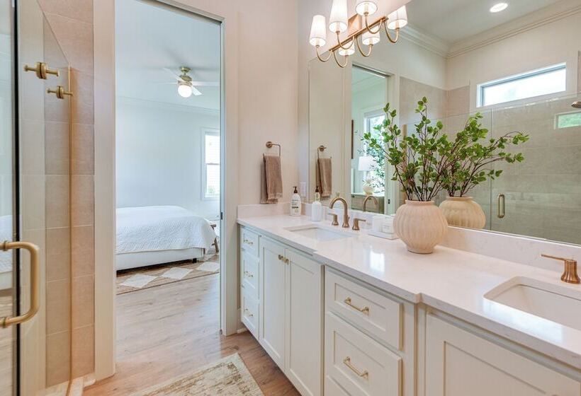 Waterfront Alexander City Home W/ Private Dock!