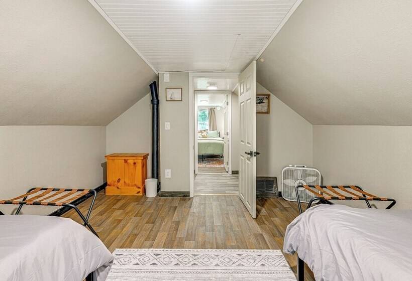 Arkdale Home W/ Fire Pit, 1 Mi To Castle Rock Lake