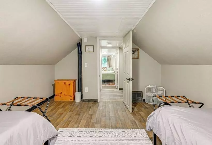 Arkdale Home W/ Fire Pit, 1 Mi To Castle Rock Lake