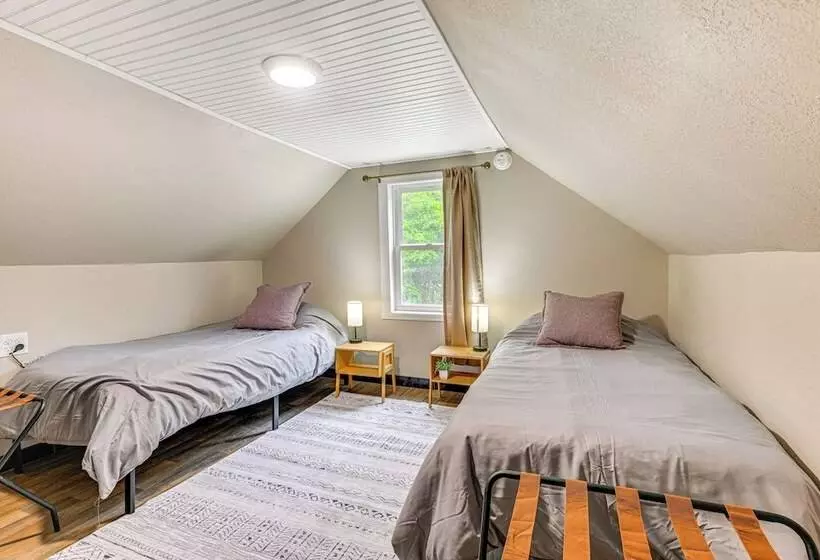 Arkdale Home W/ Fire Pit, 1 Mi To Castle Rock Lake