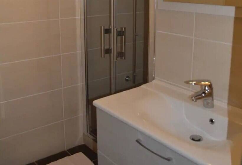 Gite Hansel, Set In Greenery Beside A Stream