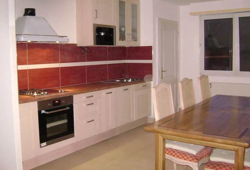 Gite Hansel, Set In Greenery Beside A Stream