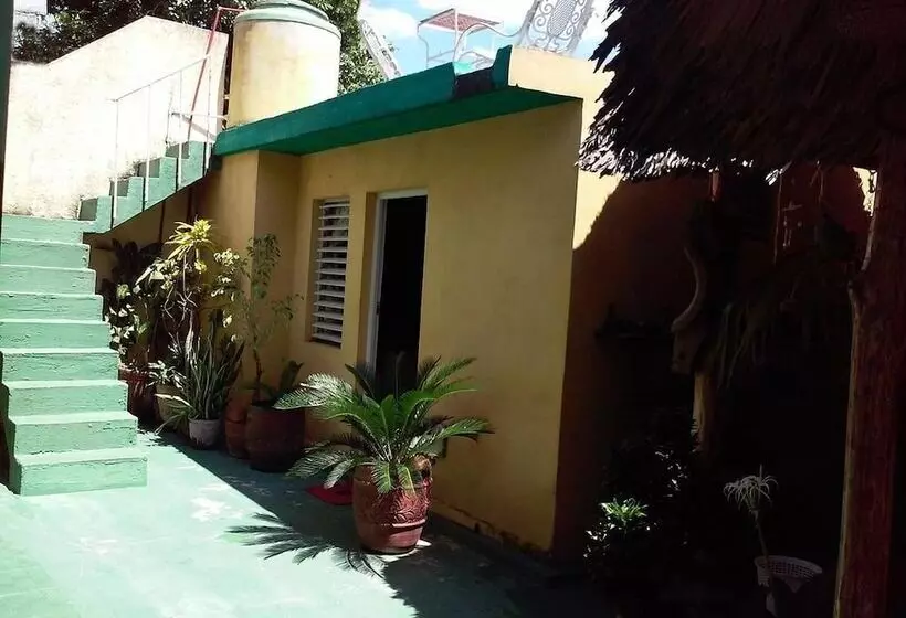 Hostal Paradisus