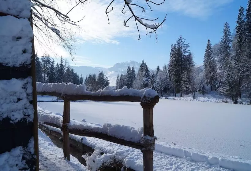 ホテル Forellensee Gstaad Zweisimmen