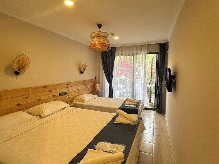 Kiyi Suites Otel Palamutbuku