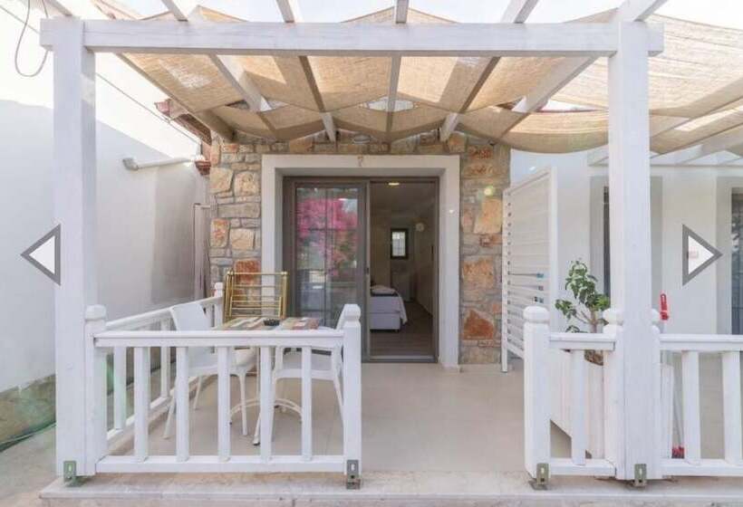 Kiyi Suites Otel Palamutbuku