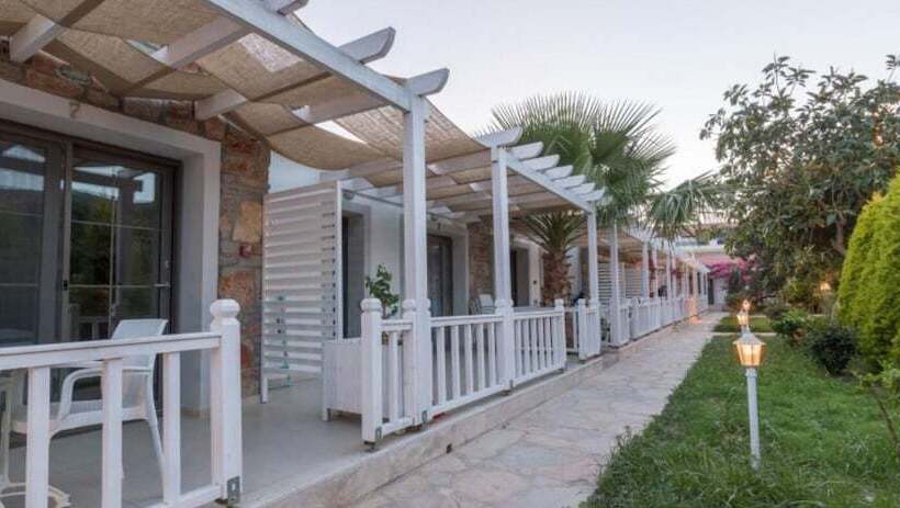 Kiyi Suites Otel Palamutbuku