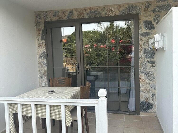 Kiyi Suites Otel Palamutbuku