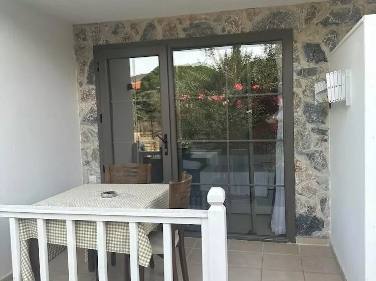 Kiyi Suites Otel Palamutbuku