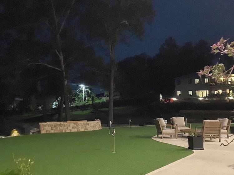 בית מלון כפרי Pebble Bay Club