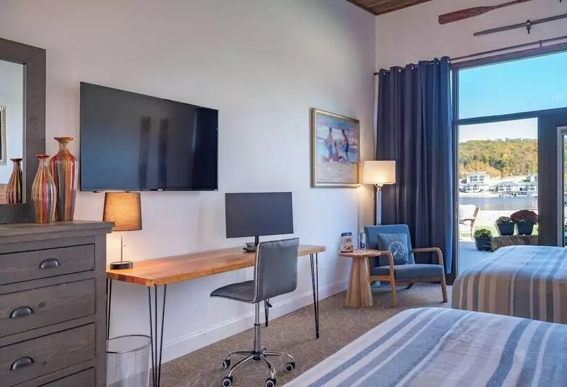 Hotelli Pebble Bay Club