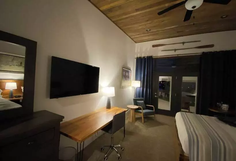 Hotelli Pebble Bay Club