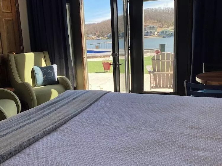 Hotelli Pebble Bay Club