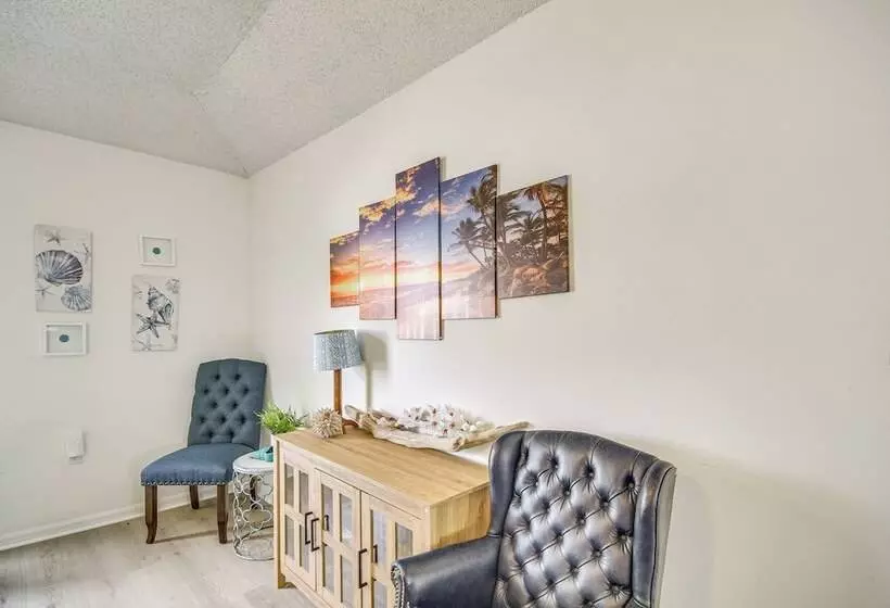 Lovely Gulfport Home: Walk To Beach,1 Mi To Marina