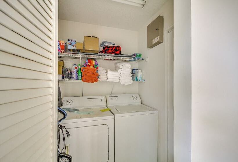 Lovely Gulfport Home: Walk To Beach,1 Mi To Marina