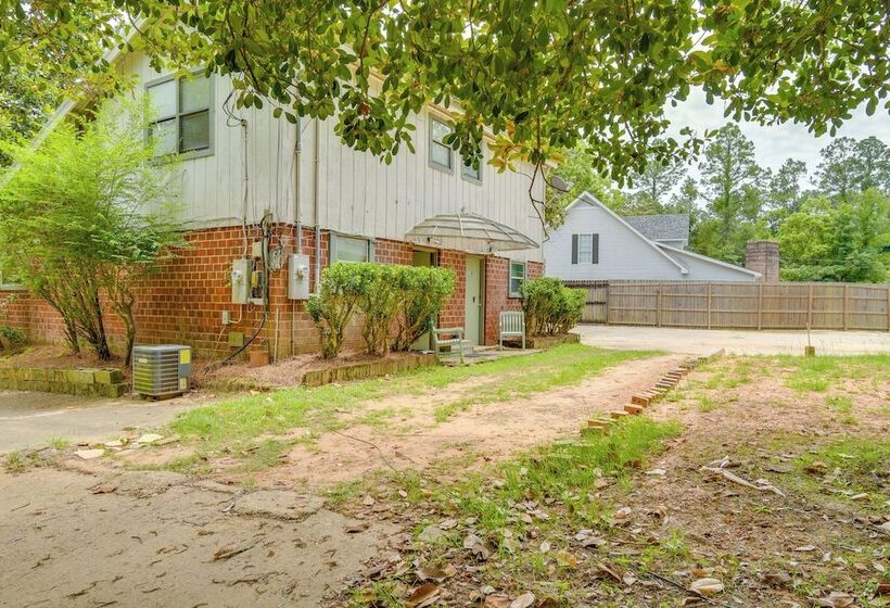 Riverfront Deck: Outdoor Retreat In Fairhope!
