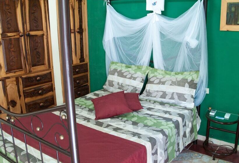 پانسیون Apart Hotel Amigos De Cubanito