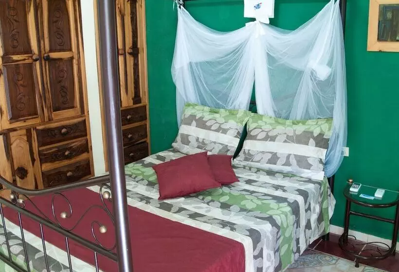 پانسیون Apart Hotel Amigos De Cubanito