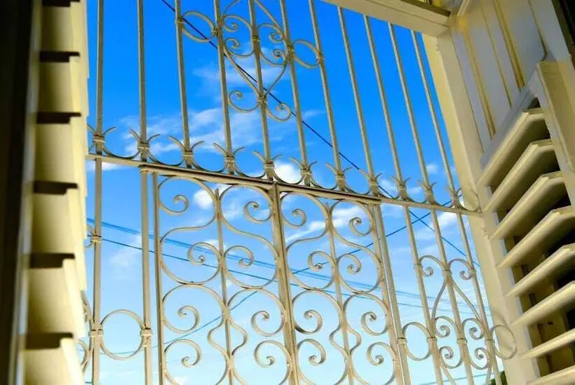 ペンション Casa Causilla
